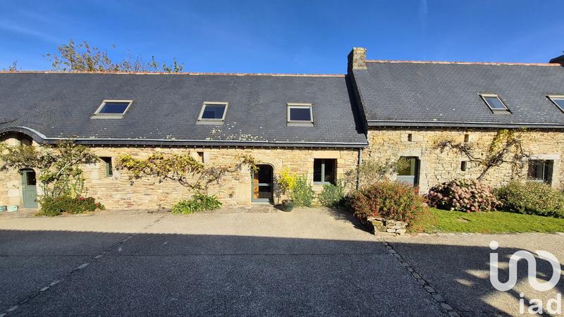 Maison - 239 m² - 7 pièces