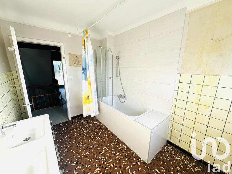 Maison - 170 m² - 7 pièces