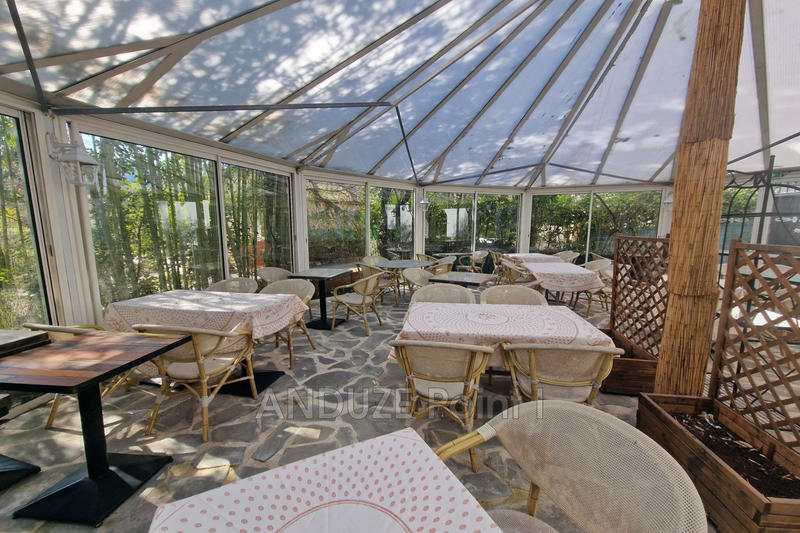 Fonds de commerce - 240 m²