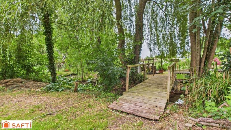 Villa - 284 m² - 9 pièces