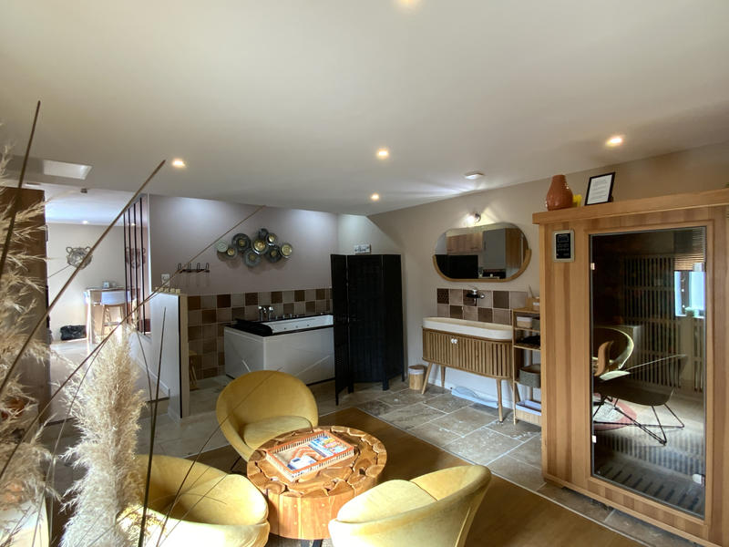 Maison - 300 m² - 7 pièces