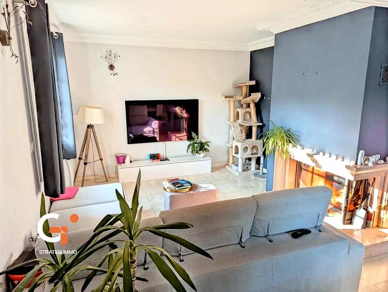Maison - 104 m² - 4 pièces