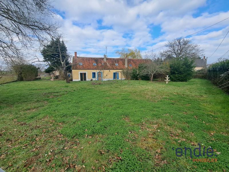 Maison - 213 m² - 9 pièces