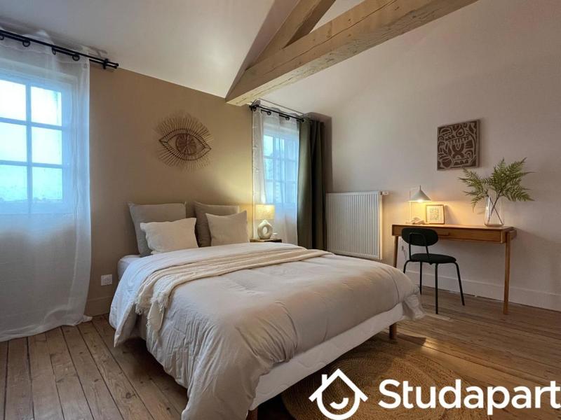 Chambre - 10 m² - 1 pièce