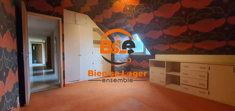Maison - 385 m² - 15 pièces