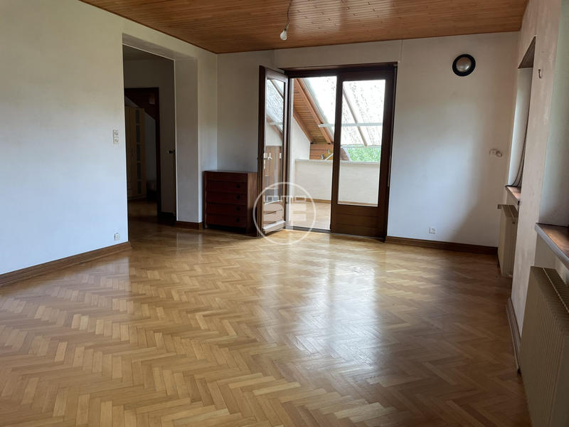 Maison - 168 m² - 7 pièces