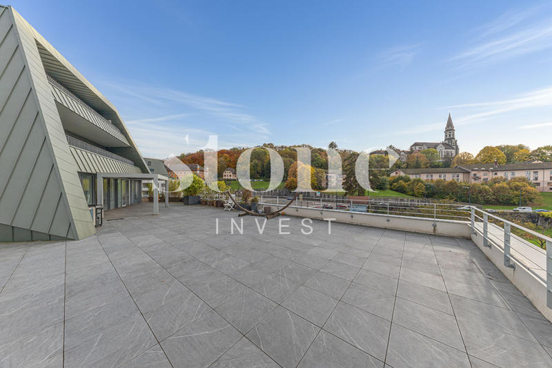 Appartement - 98 m² - 4 pièces