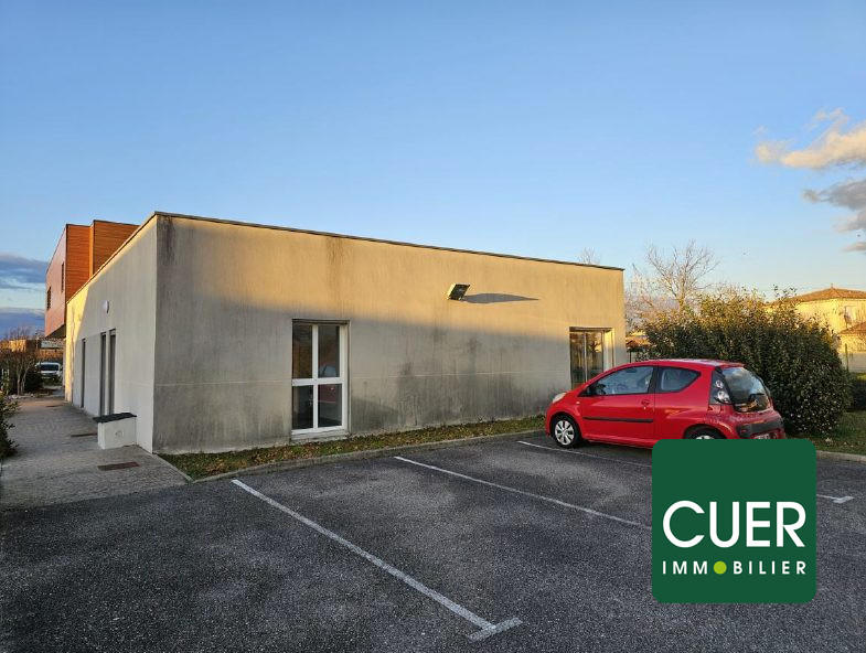 Local commercial - 195 m² - 7 pièces