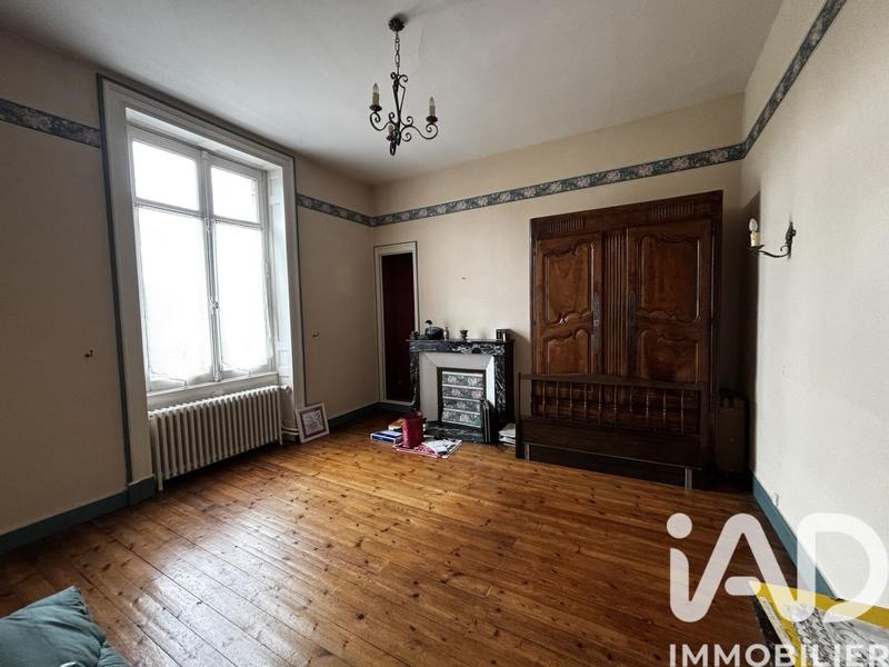 Maison - 159 m² - 7 pièces