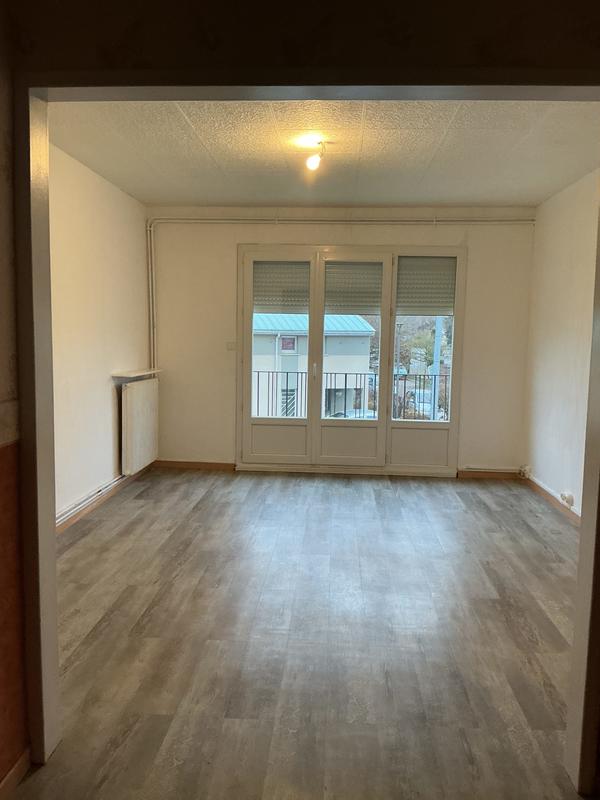 Appartement - 65 m² - 4 pièces