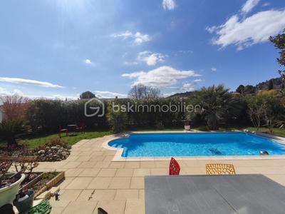 Villa - 139 m² - 5 pièces