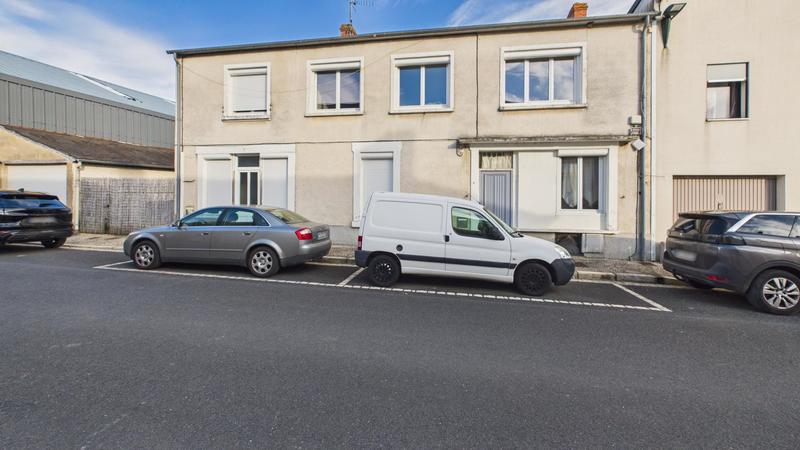 Maison - 163 m² - 8 pièces