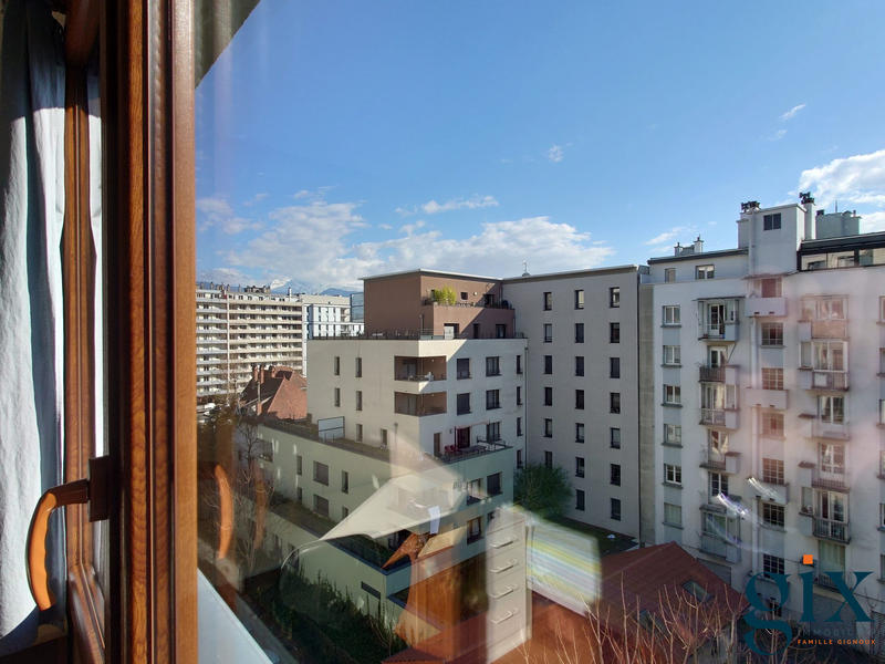 Appartement - 147 m² - 6 pièces