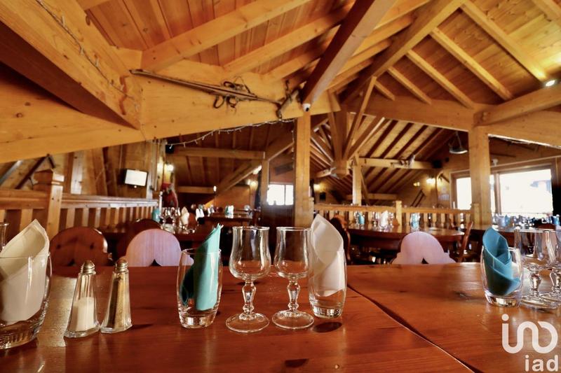 Local commercial - 210 m²