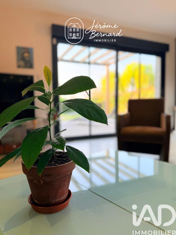 Maison - 137 m² - 5 pièces