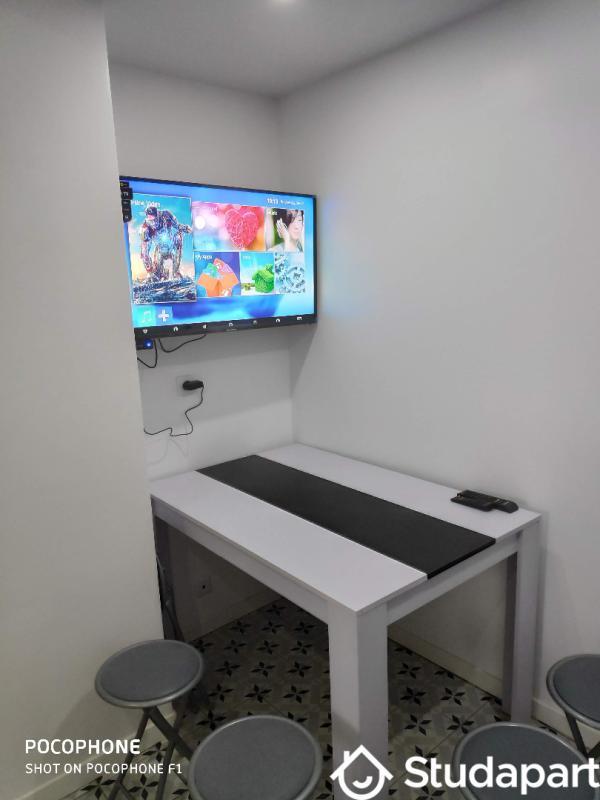 Chambre - 11 m² - 1 pièce