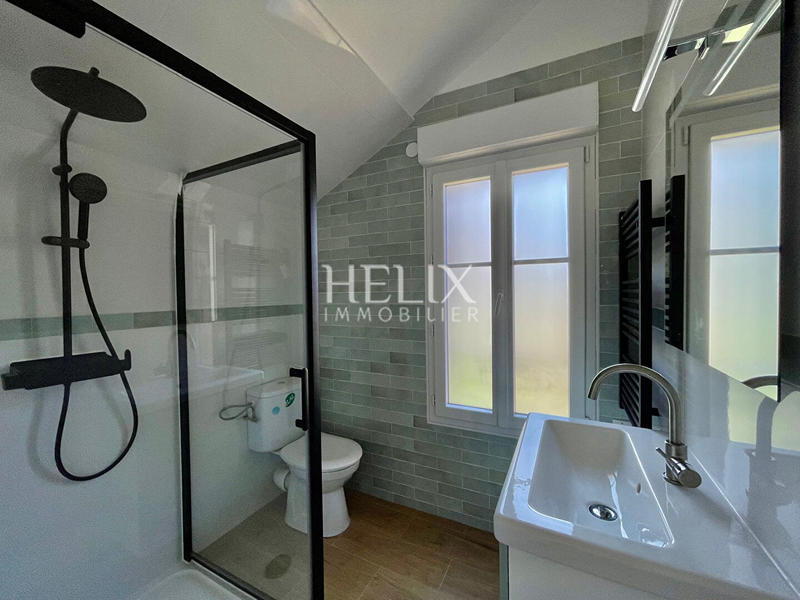 Maison - 148 m² - 10 pièces