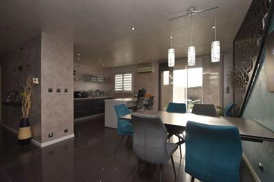 Maison - 136 m² - 5 pièces