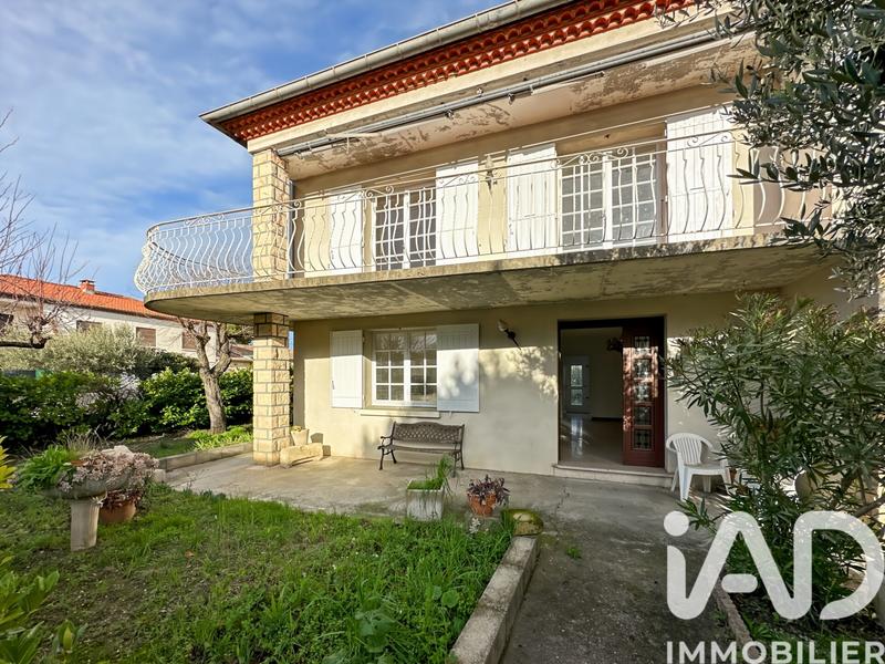 Maison - 140 m² - 6 pièces