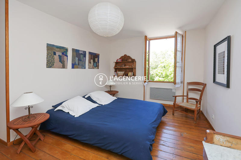 Maison - 286 m² - 6 pièces