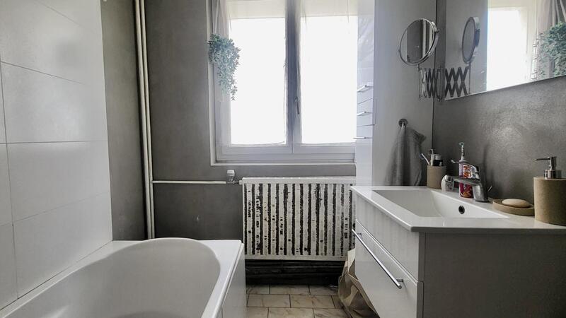 Appartement - 87 m² - 5 pièces