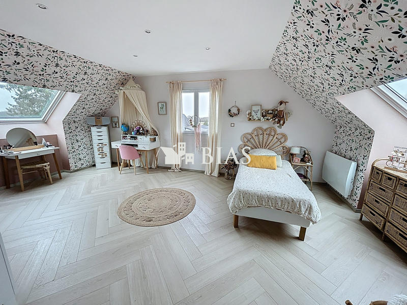 Maison contemporaine - 192 m² - 8 pièces