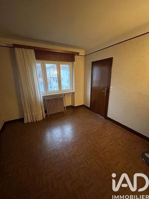 Maison - 96 m² - 6 pièces