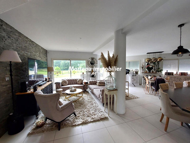 Maison - 150 m² - 7 pièces