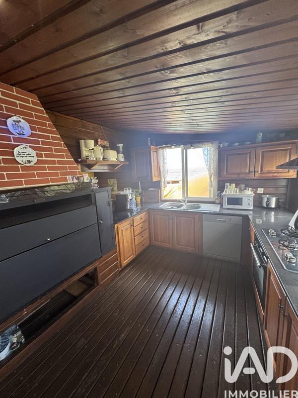 Maison - 251 m² - 7 pièces