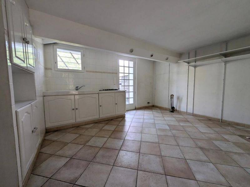 Maison - 93 m² - 6 pièces