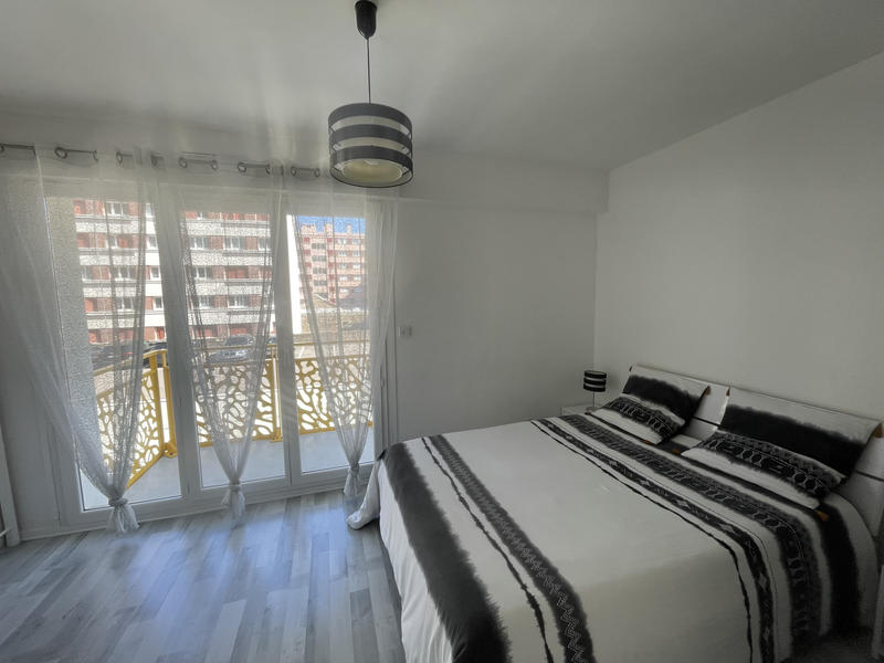 Appartement - 150 m² - 7 pièces