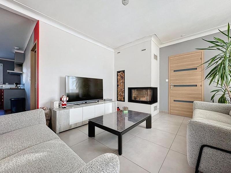 Maison - 205 m² - 6 pièces