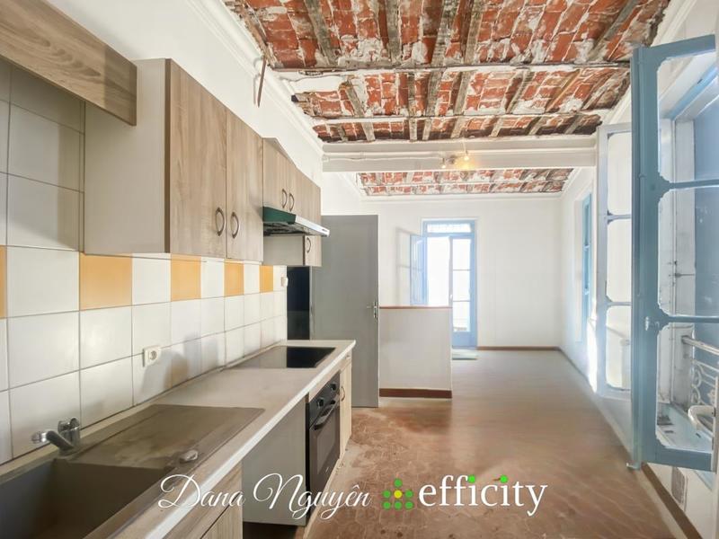 Immeuble - 177 m² - 9 pièces