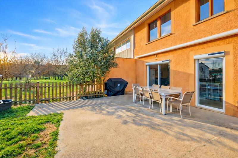 Maison - 230 m² - 5 pièces