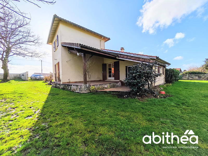 Maison - 140 m² - 5 pièces