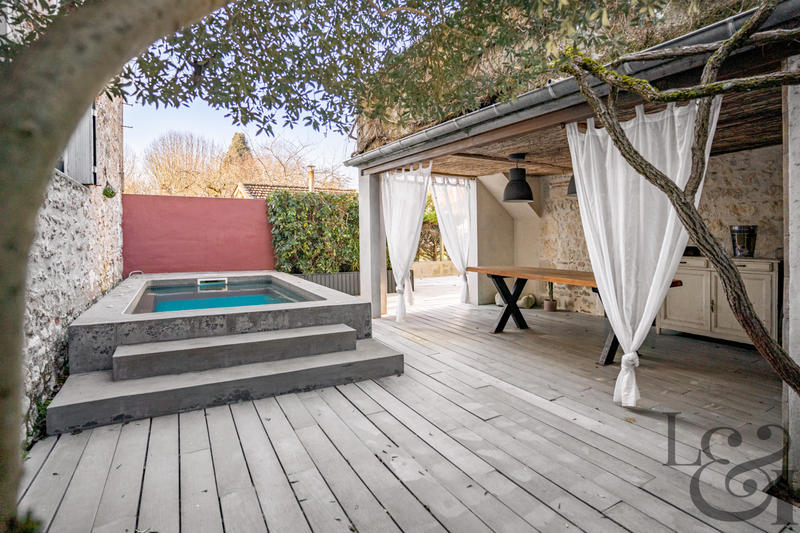 Maison - 170 m² - 6 pièces