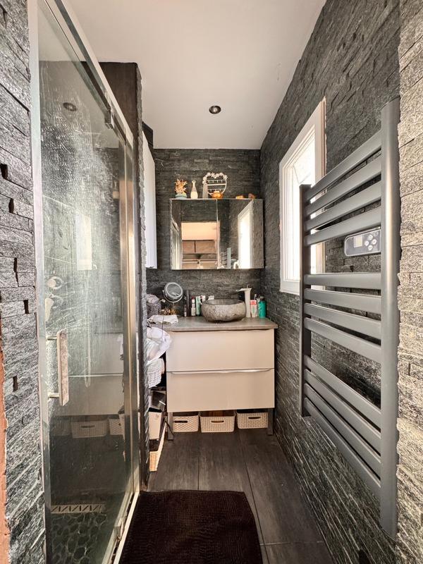 Maison - 111 m² - 4 pièces