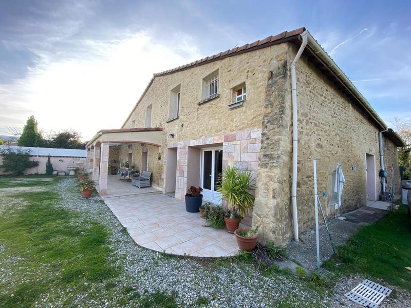 Maison ancienne - 185 m² - 6 pièces