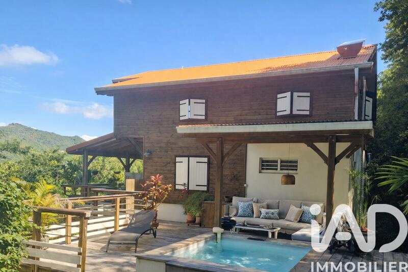 Maison - 150 m² - 5 pièces