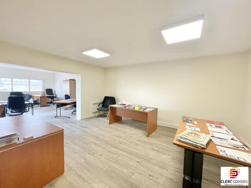 Bureau - 92 m²