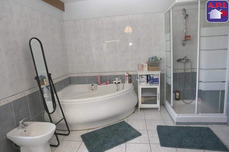 Propriété - 282 m² - 12 pièces