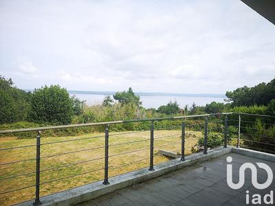 Maison - 246 m² - 10 pièces