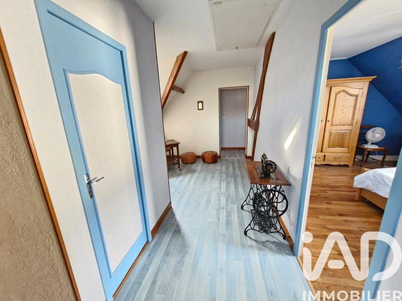 Maison - 137 m² - 7 pièces