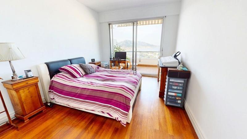 Appartement - 89 m² - 3 pièces