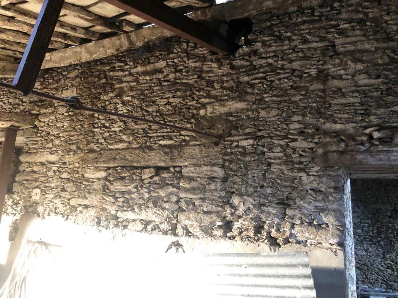 Grange - 200 m² - 2 pièces