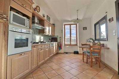 Maison - 131 m² - 8 pièces