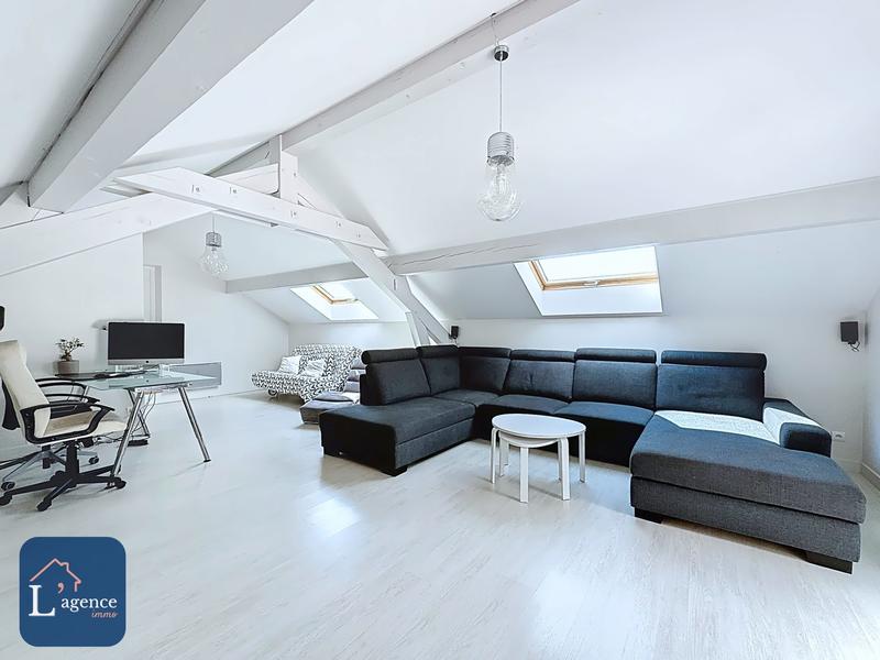 Maison - 258 m² - 8 pièces