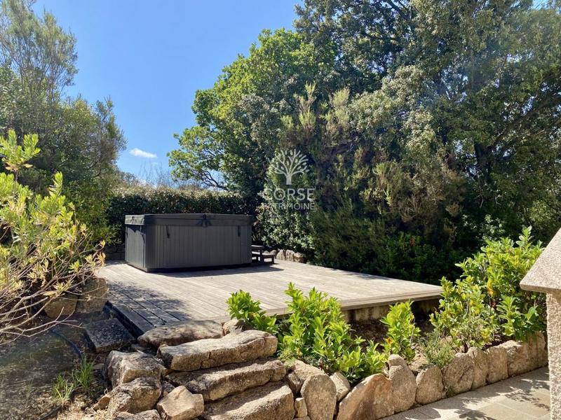 Villa - 282 m² - 7 pièces