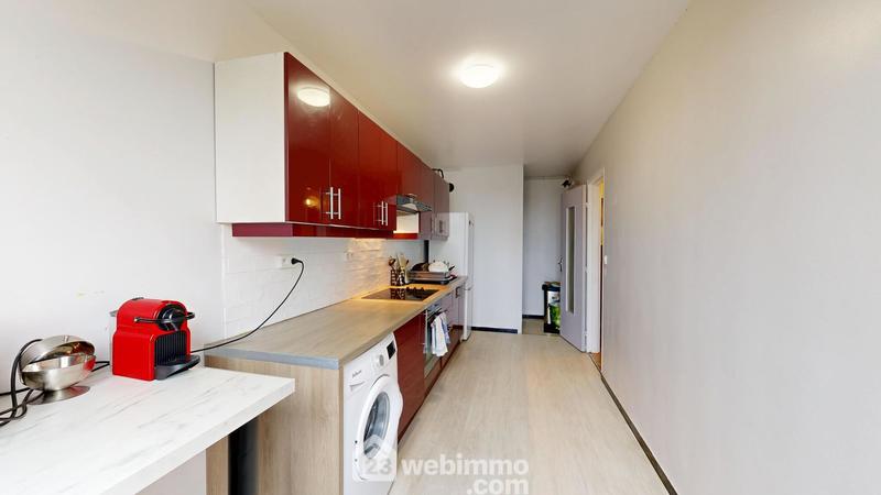 Appartement - 80 m² - 4 pièces