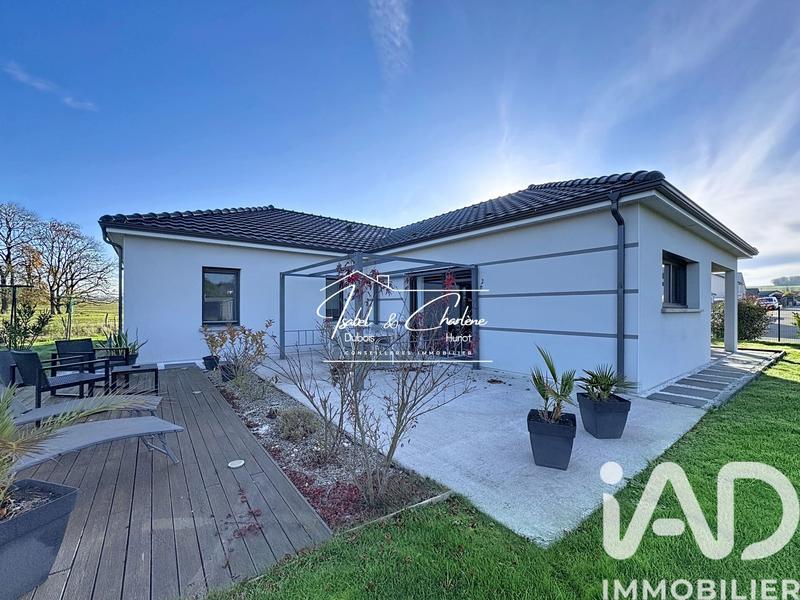 Maison - 141 m² - 8 pièces